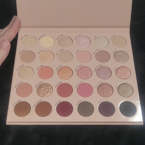 ColourPop Smoke N' Roses Palette - Picture 3 of 3